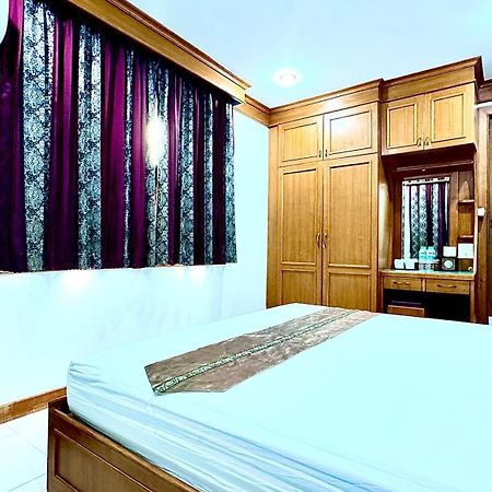 Ez House Hotel Sukhothai Exterior photo