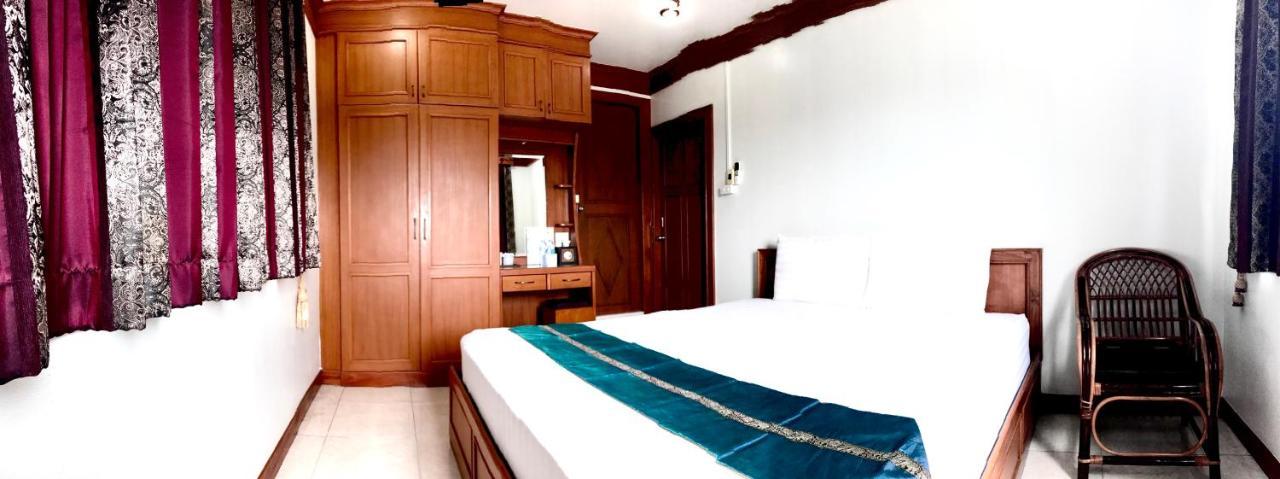Ez House Hotel Sukhothai Exterior photo