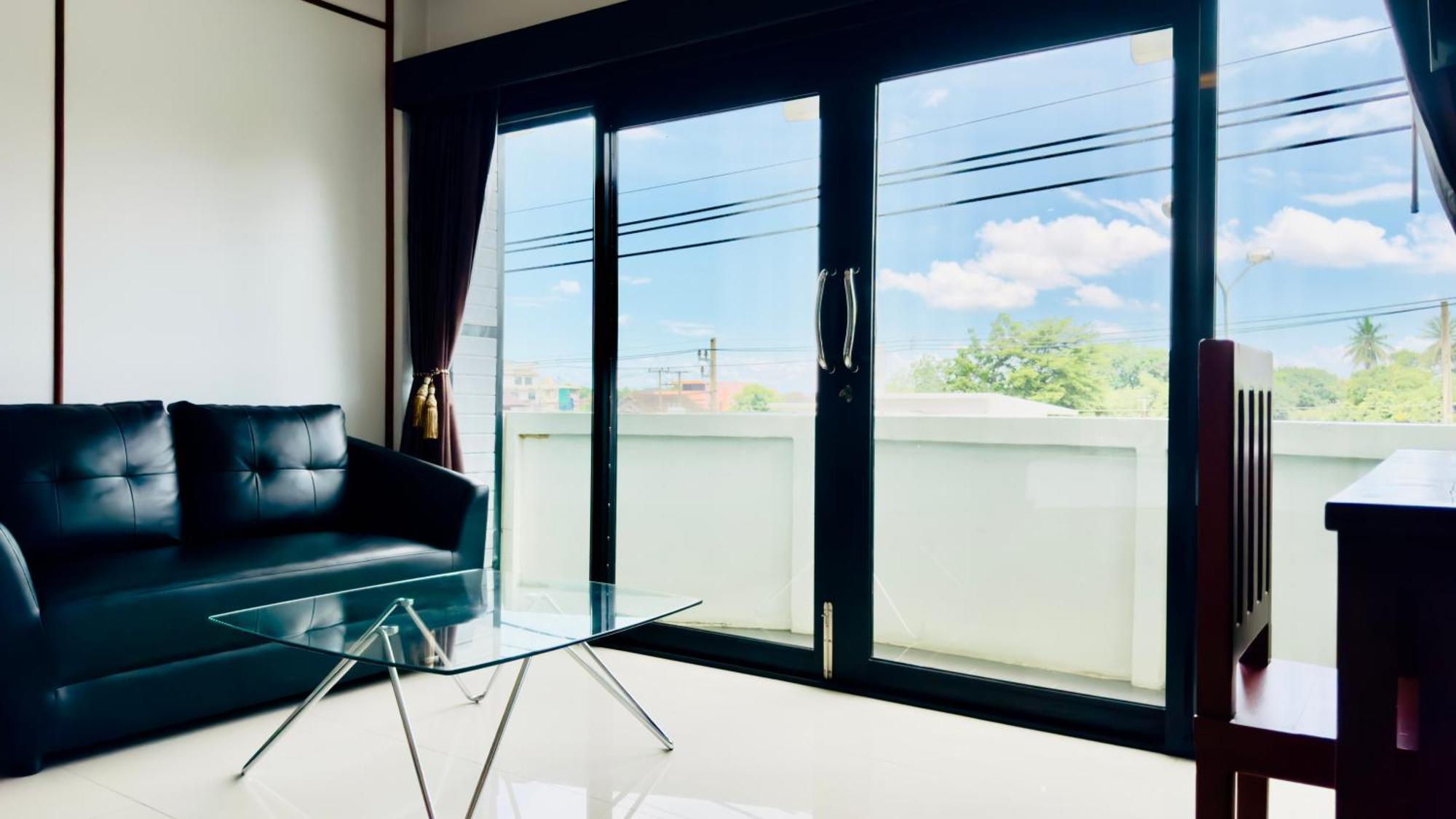 Ez House Hotel Sukhothai Exterior photo