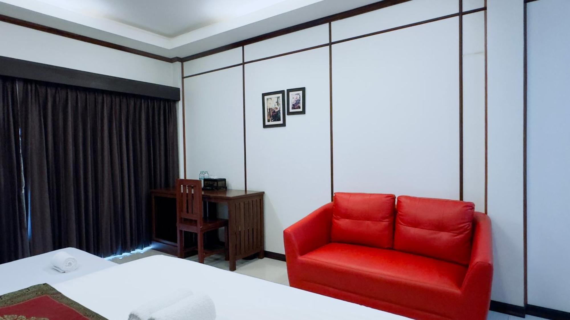 Ez House Hotel Sukhothai Exterior photo