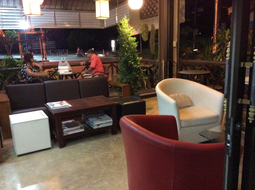 Ez House Hotel Sukhothai Exterior photo