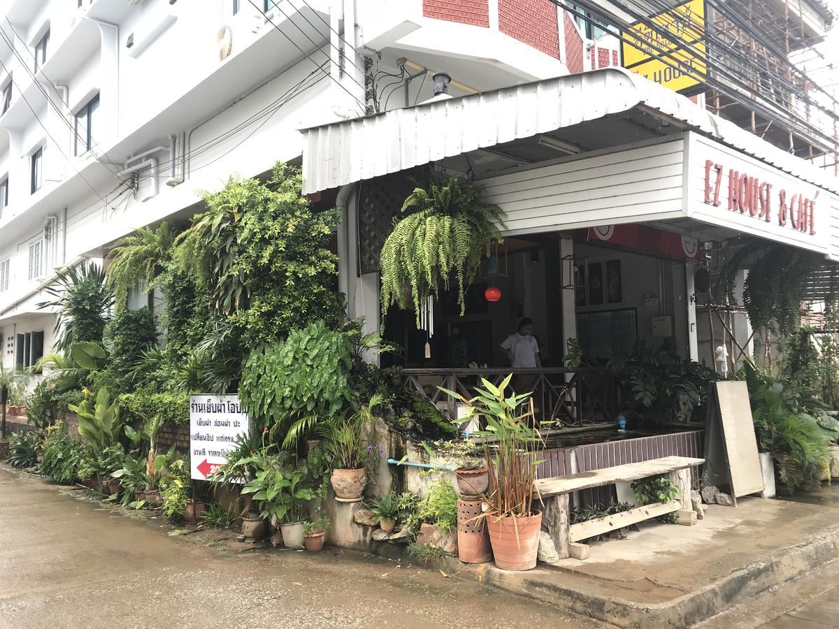Ez House Hotel Sukhothai Exterior photo