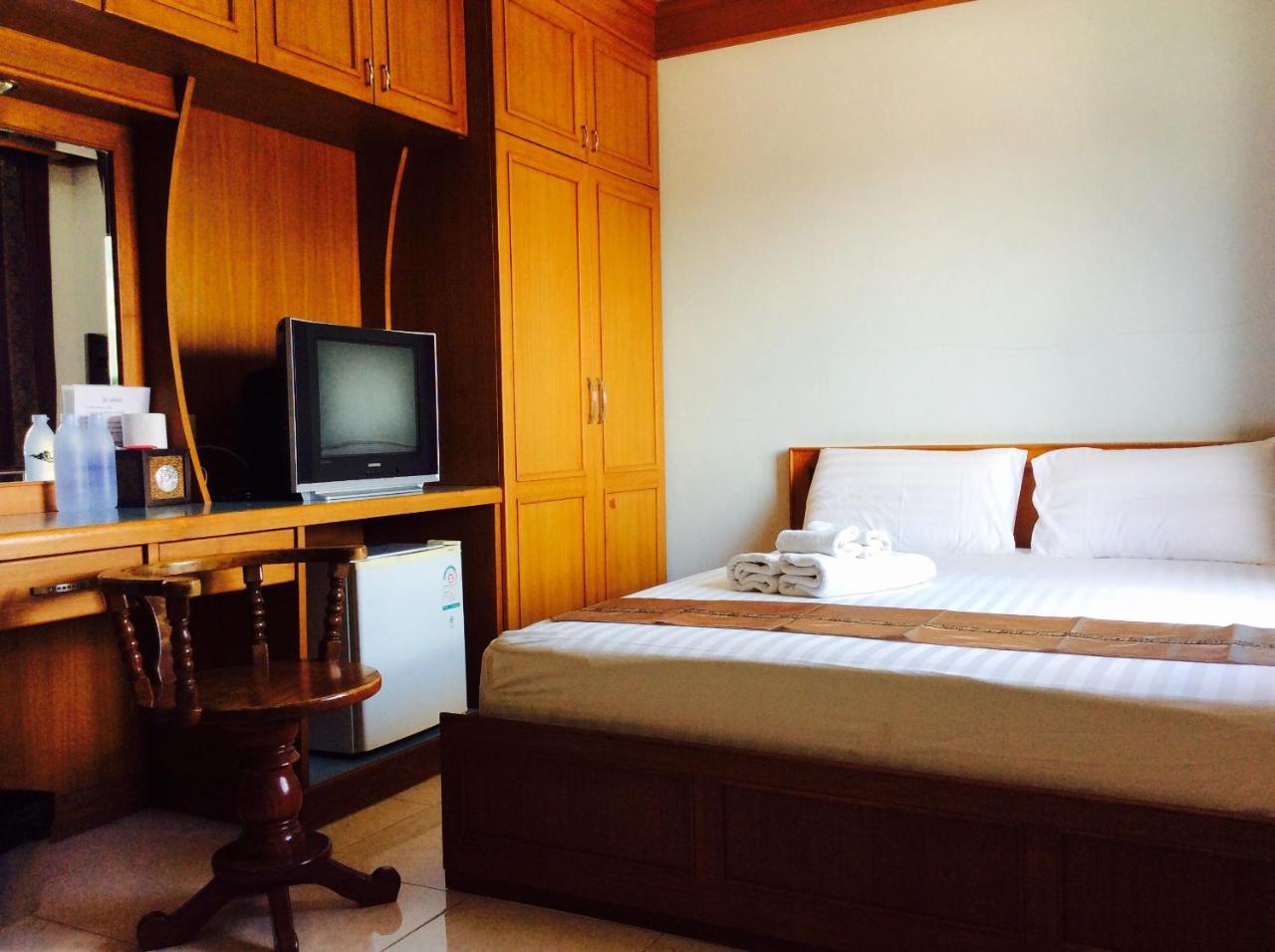 Ez House Hotel Sukhothai Exterior photo